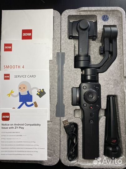 Стабилизатор для съемки Zhiyun Smooth 4