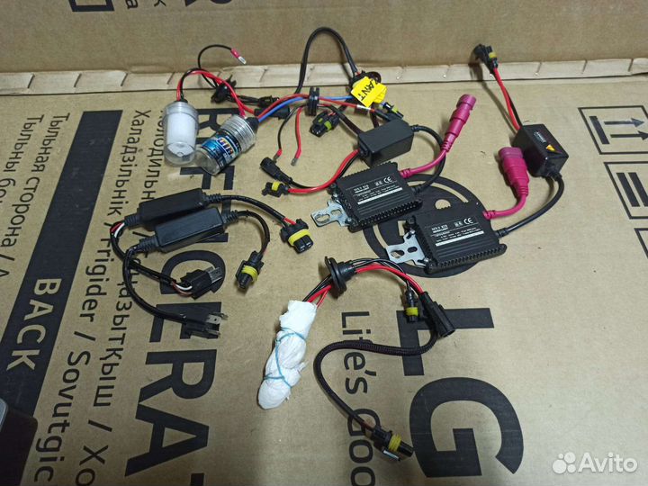 Биксеноновые линзы с Led ангельскими глазками