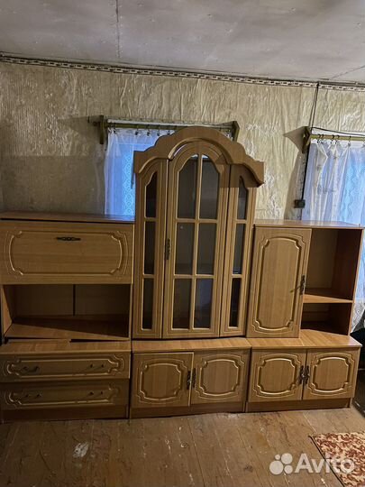 Стенка в гостиную