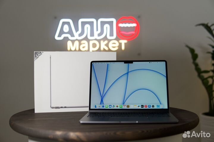 MacBook Air 13 M2 8/256gb