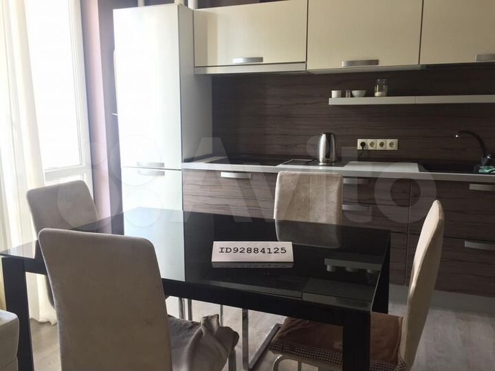 2-к. квартира, 80 м², 2/17 эт.