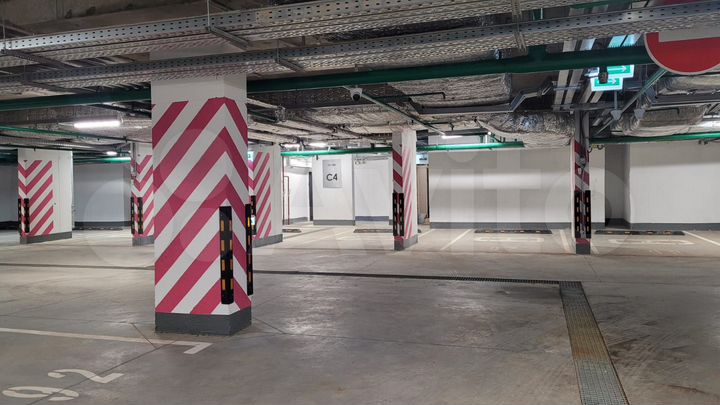 Машиноместо, 14 м²