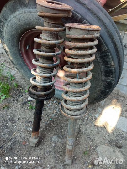 Заднии пружины от Фольксваген пассат б-3