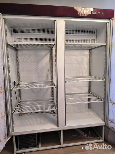 Холодильная витрина бу