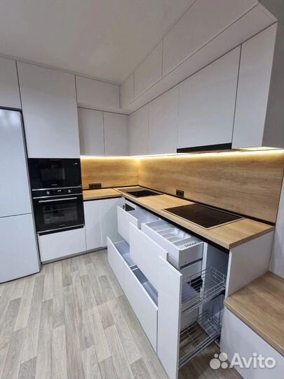 Кухня угловая на заказ. Рассрочка 0%