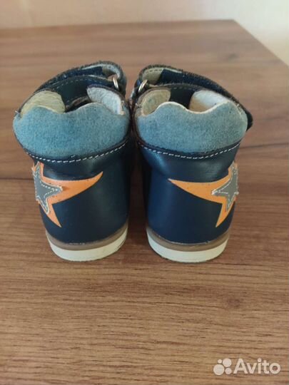 Сандали детские