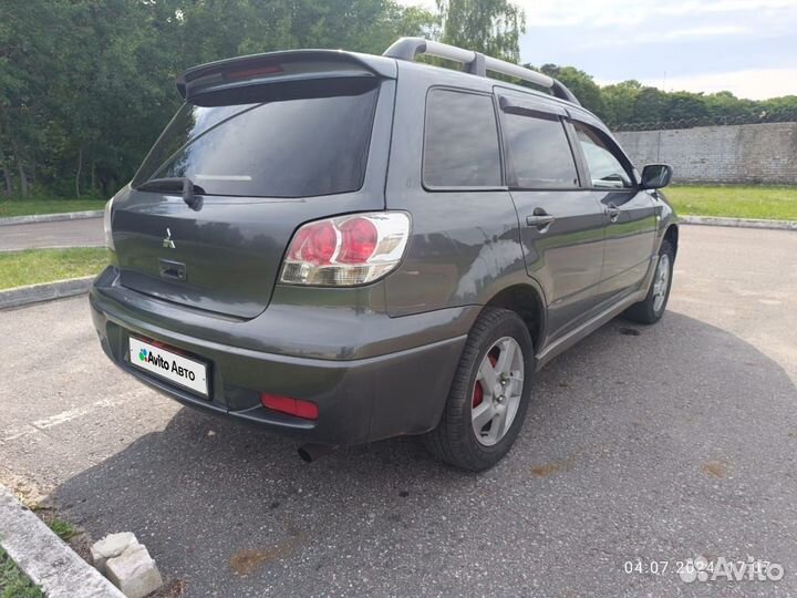 Mitsubishi Outlander 2.4 AT, 2003, 252 701 км