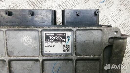 Блок управления двс toyota avensis T27 (YBE15PC01)