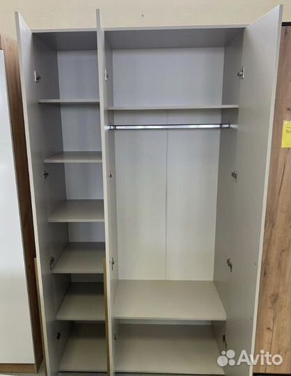 Шкаф распашной 1200 м