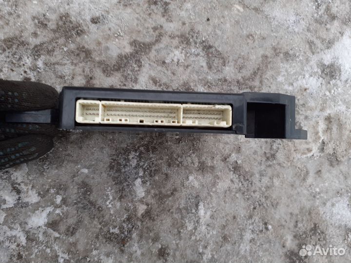 Блок управления кондиционером Toyota Camry 40