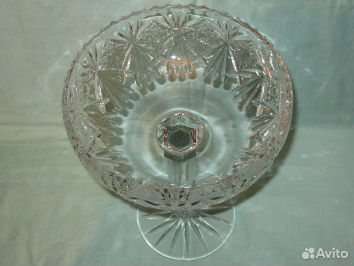 Фруктовница на ножке. Хрусталь. СССР