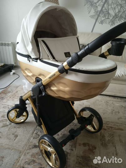 Коляска Adamex Chantal Star 3 в 1