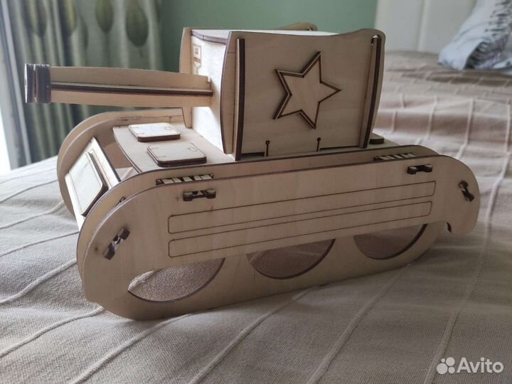 Танк фанерный