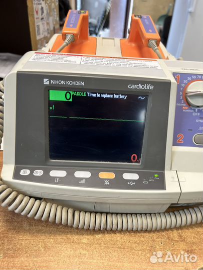 Дефибриллятор Nihon Kohden Tec-7621K