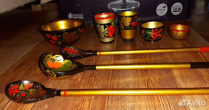 Глиняные посуда, стаканы,блюдца,хрусталь, хохлома