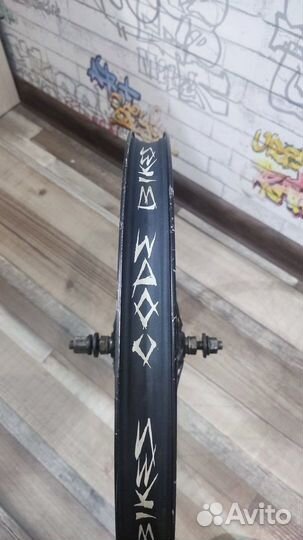 Переднее колесо Mission на BMX