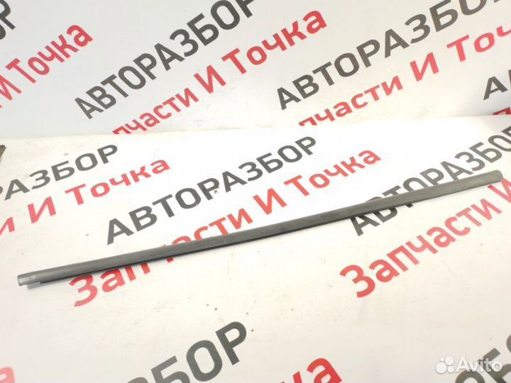 Молдинг стекла передний правый LADA X-Ray H4M 2016