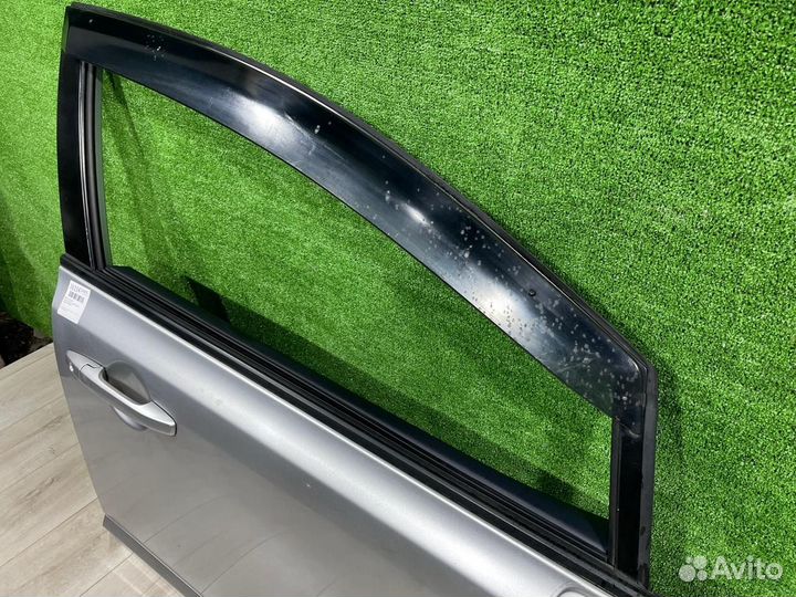 Дверь передняя правая Honda Civic 4D