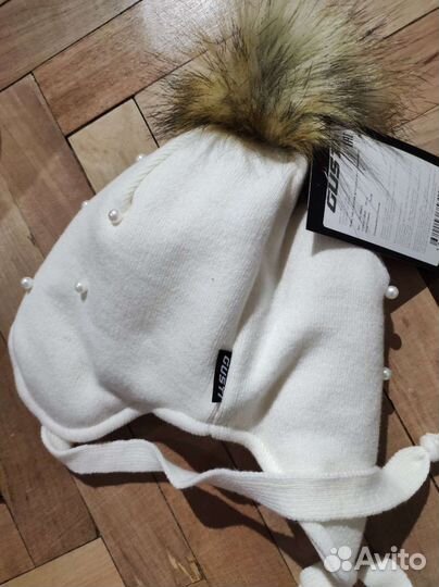 Шапка для девочки новая