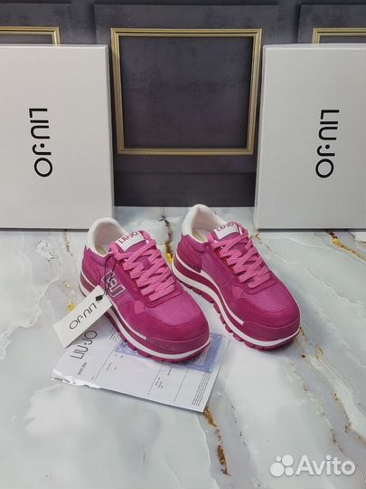 Кроссовки женские Liu Jo розовые LJ1