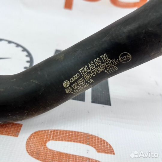 Патрубок системы охлаждения Audi A6 C8 2019