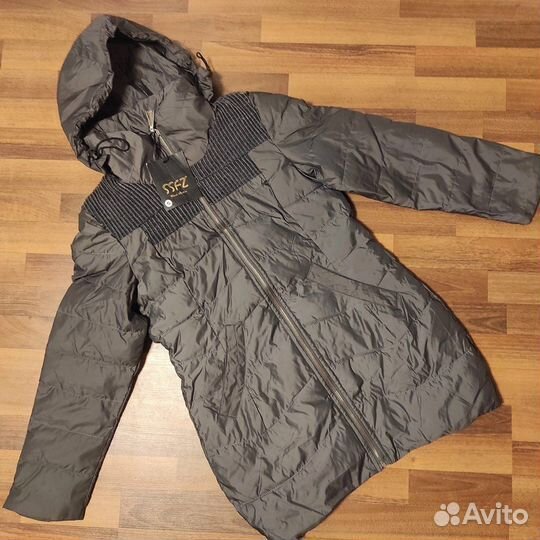 Куртка осень 46 размер новая