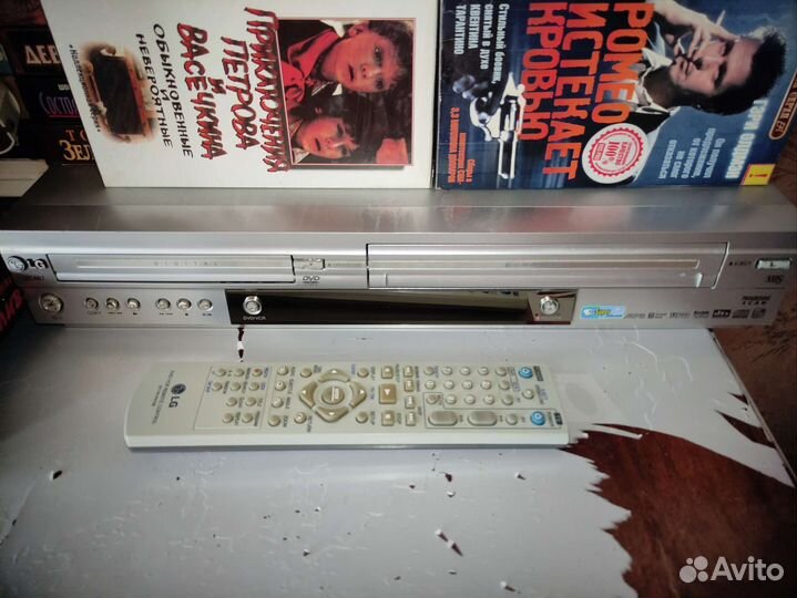 Видеомагнитофон DVD плеер LG DC487 VHS