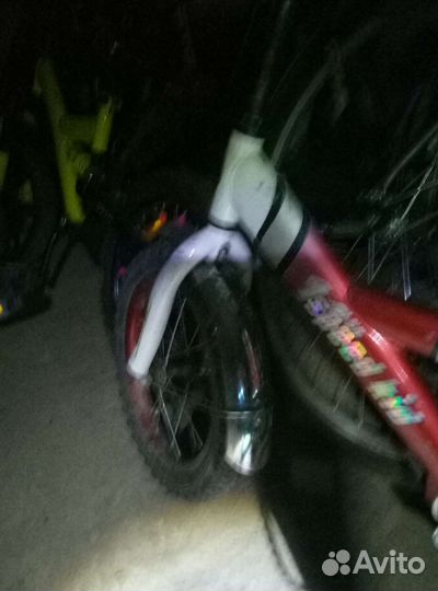 Детский велосипед с колесиками боковыми