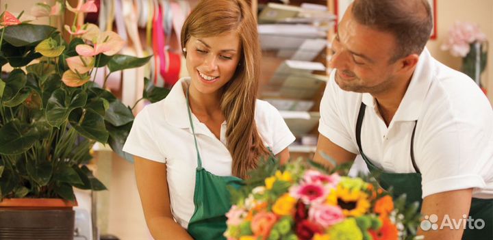 Помощник в цветочный магазин