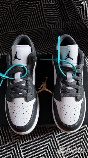 Кроссовки Nike Air Jordan 1 Low оригинал