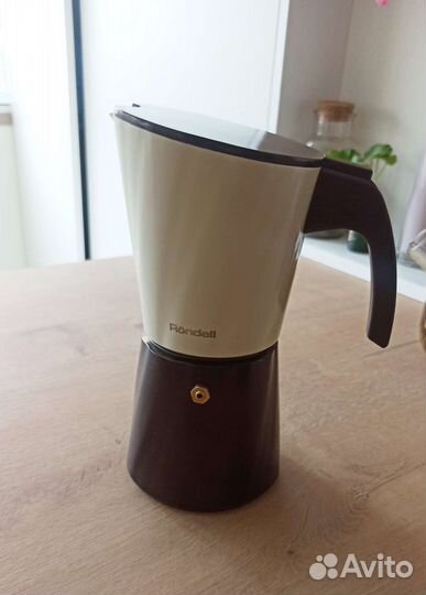 Гейзерная кофеварка