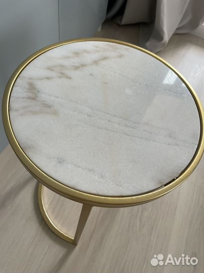 Мраморный столик