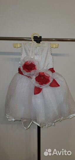 Платье праздничное