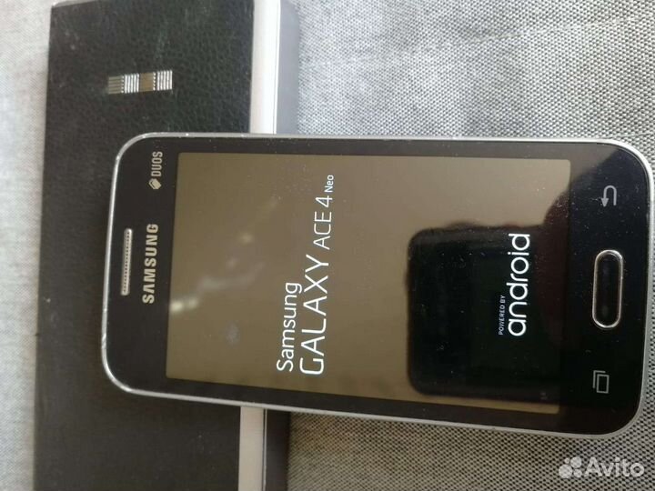 Телефон android samsung ACE 4 neo