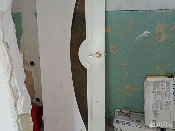 Межкомнатные двери бу 70 см с коробкой