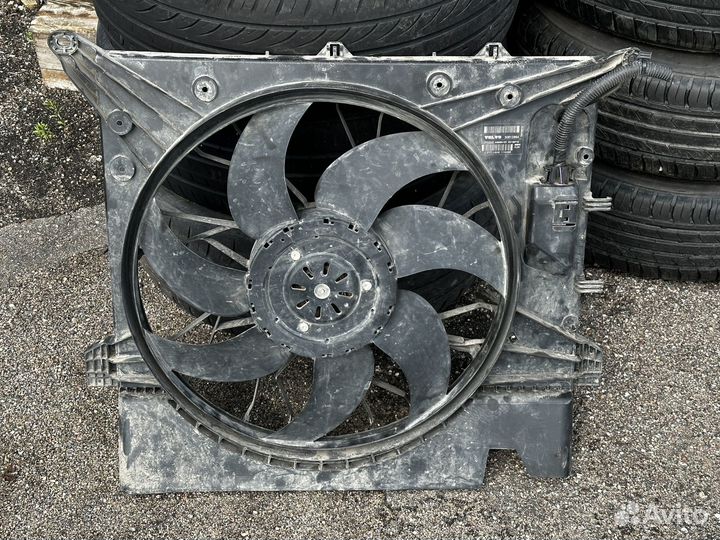 Диффузор радиатора Volvo XC90