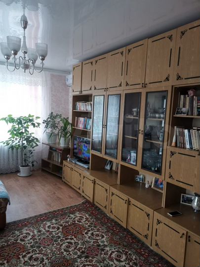 3-к. квартира, 74 м², 1/2 эт.