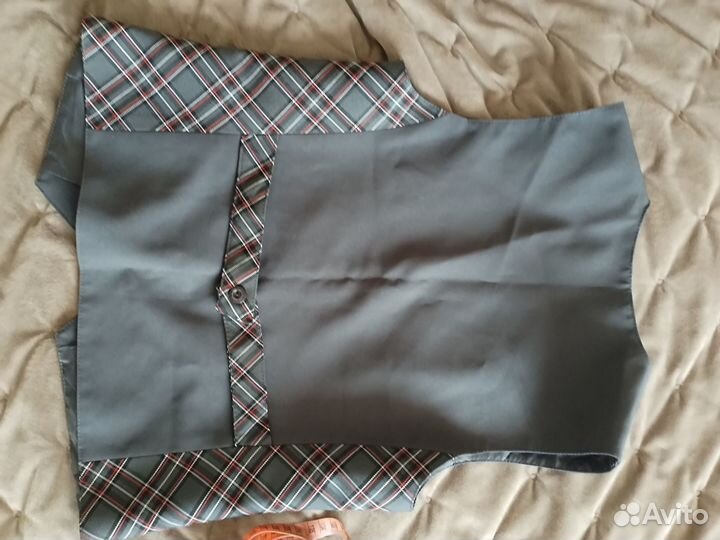 Жилет школьный для девочки 146-152