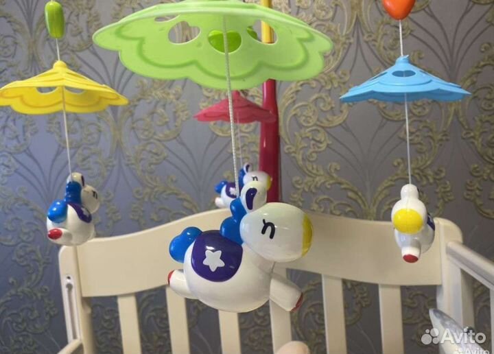 Мобиль на кроватку с проектором