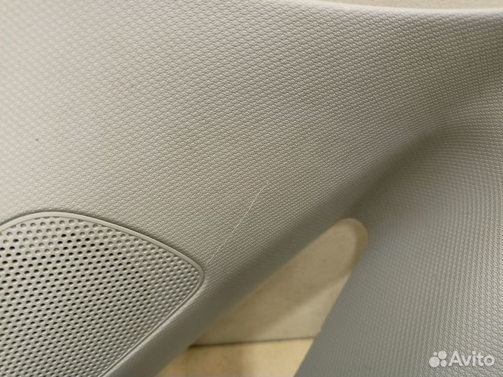 Обшивка стойки A1 2010