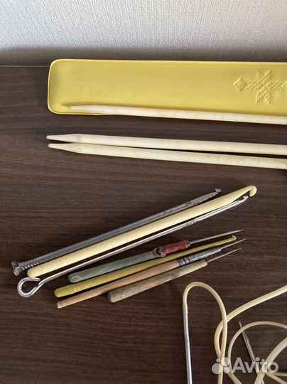 Спицы, крючки для вязания