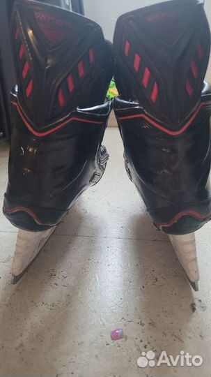 Хоккейные коньки bauer vapor