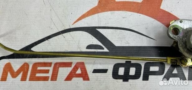 Личинка замка багажника Toyota Cresta седан 1JZ-GE