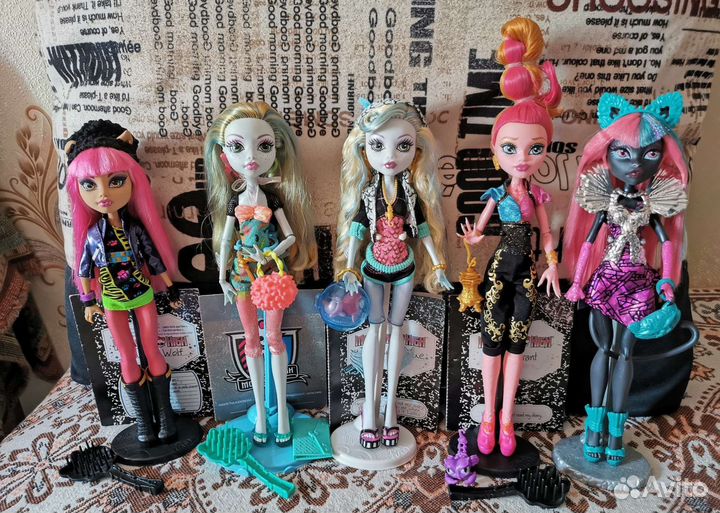 Монстер Хай, Эвер Афтер Хай, аутфиты, дневники