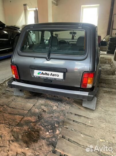 LADA 4x4 (Нива) 1.7 МТ, 2018, 90 000 км