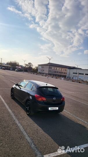 Opel Astra 1.6 AT, 2012, 220 000 км