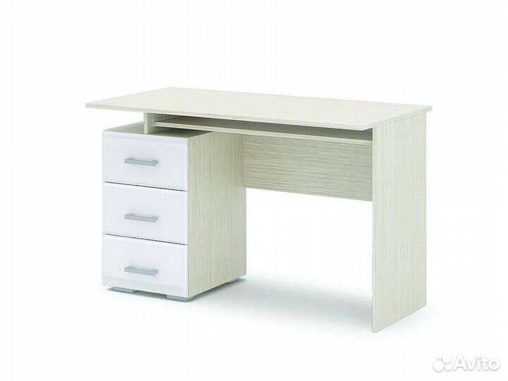 Письменный стол 