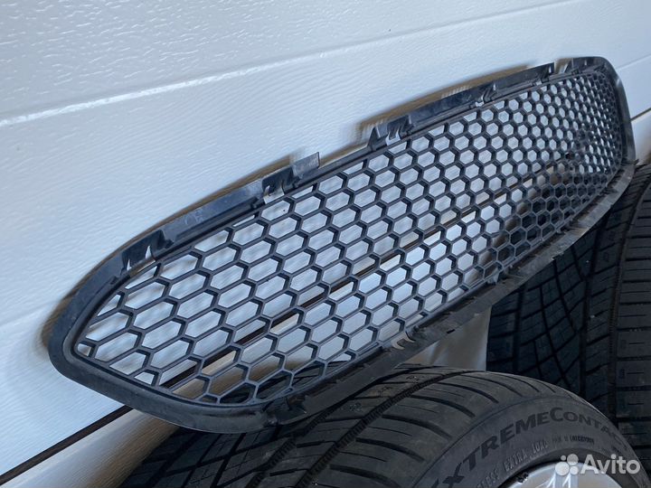 Решетка в бампер BMW M5 E60