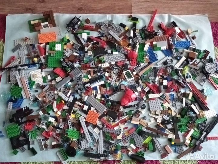 Lego(фигурки проданы)