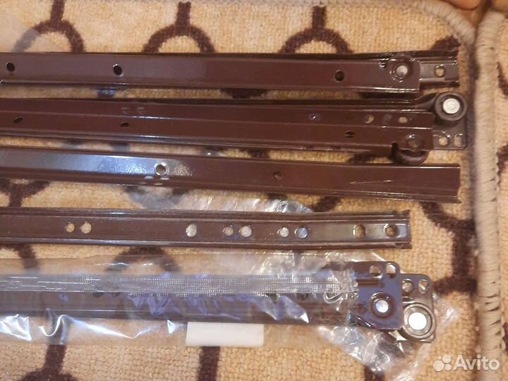 Направляющие для выдвижных ящиков